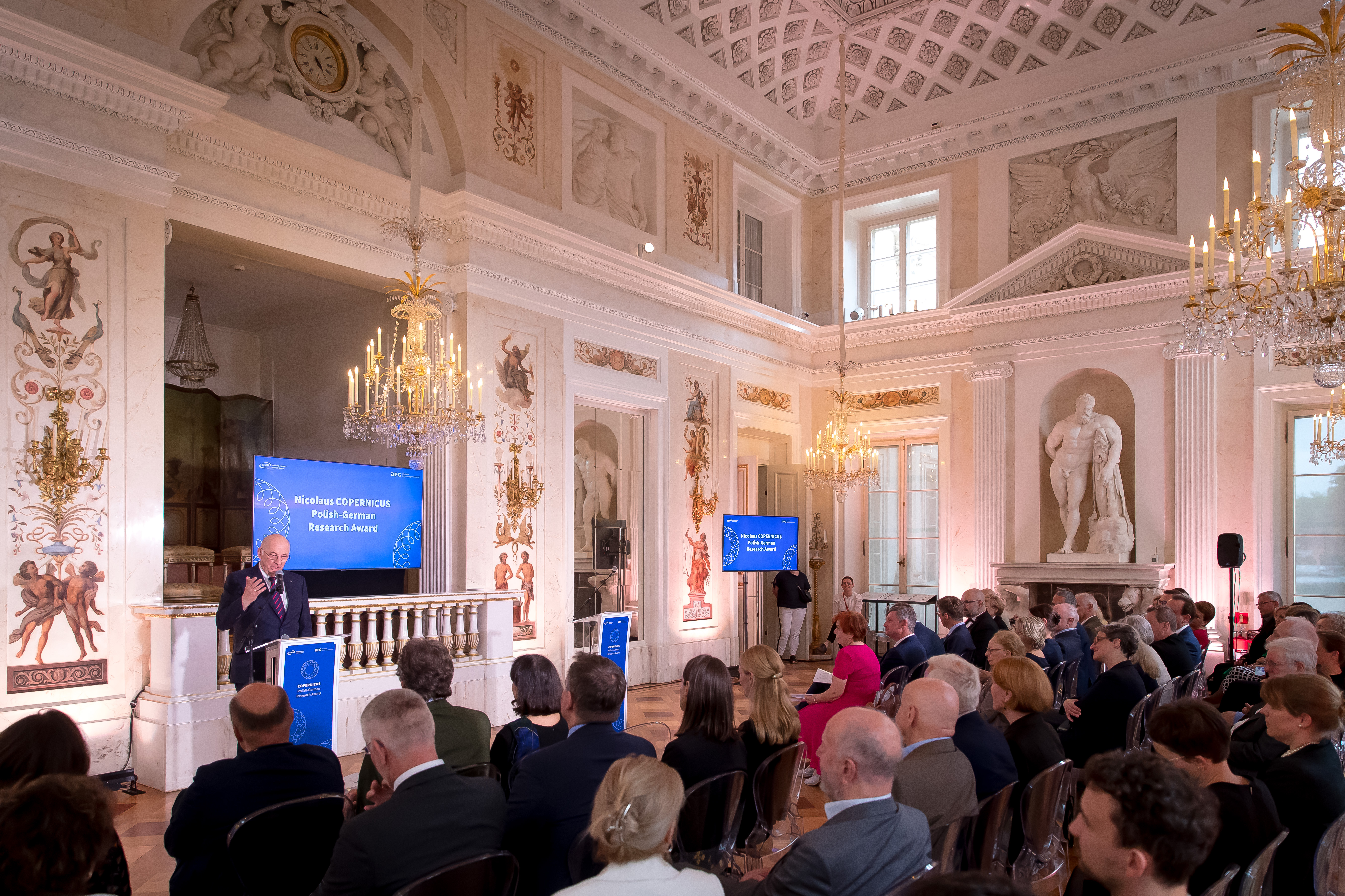 Welcoming words by FNP President Żylicz at Łazienki Palace in Warsaw