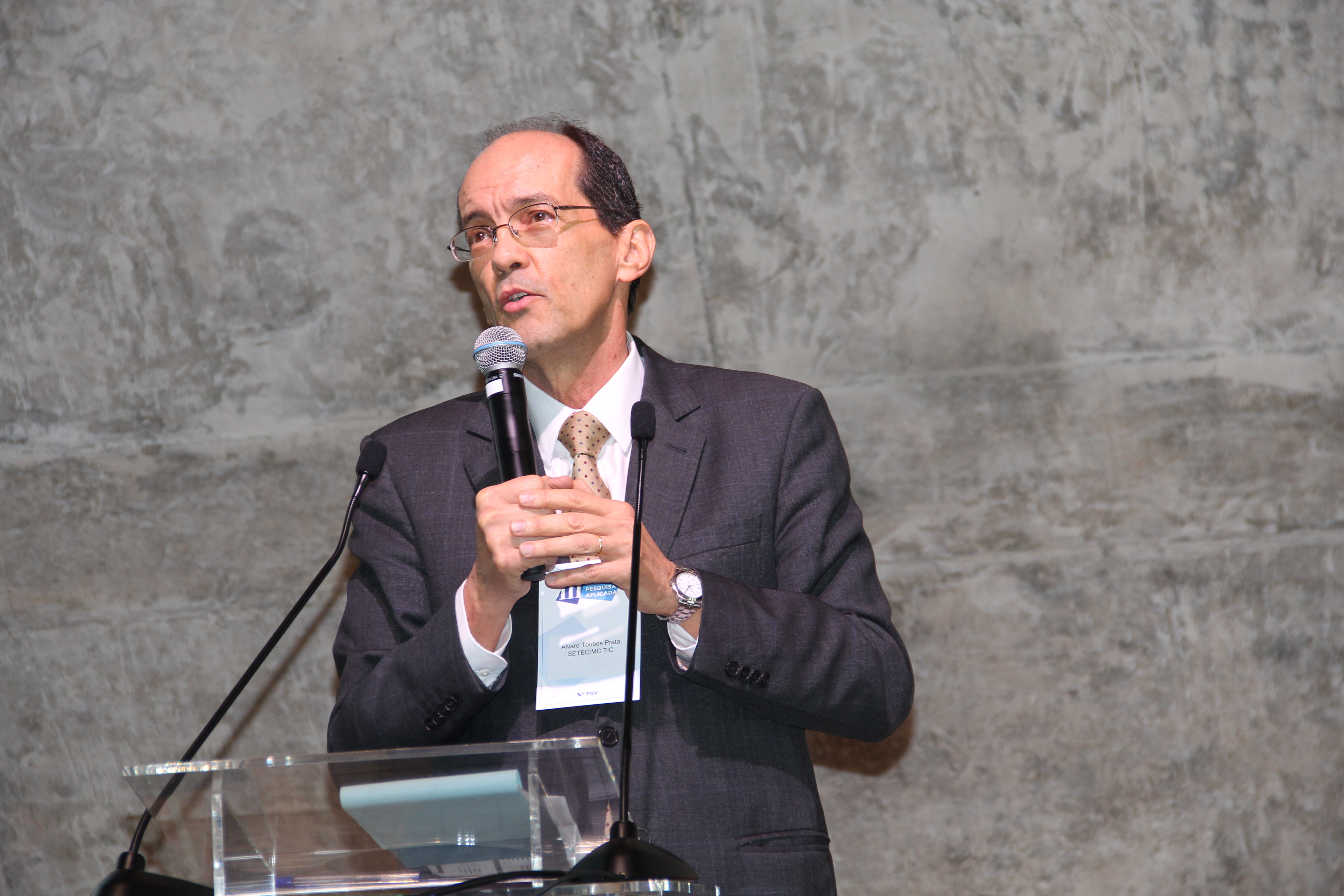Álvaro Prata, Secretario de Desarrollo Tecnológico e Innovación del MCTIC, también participó del coloquio