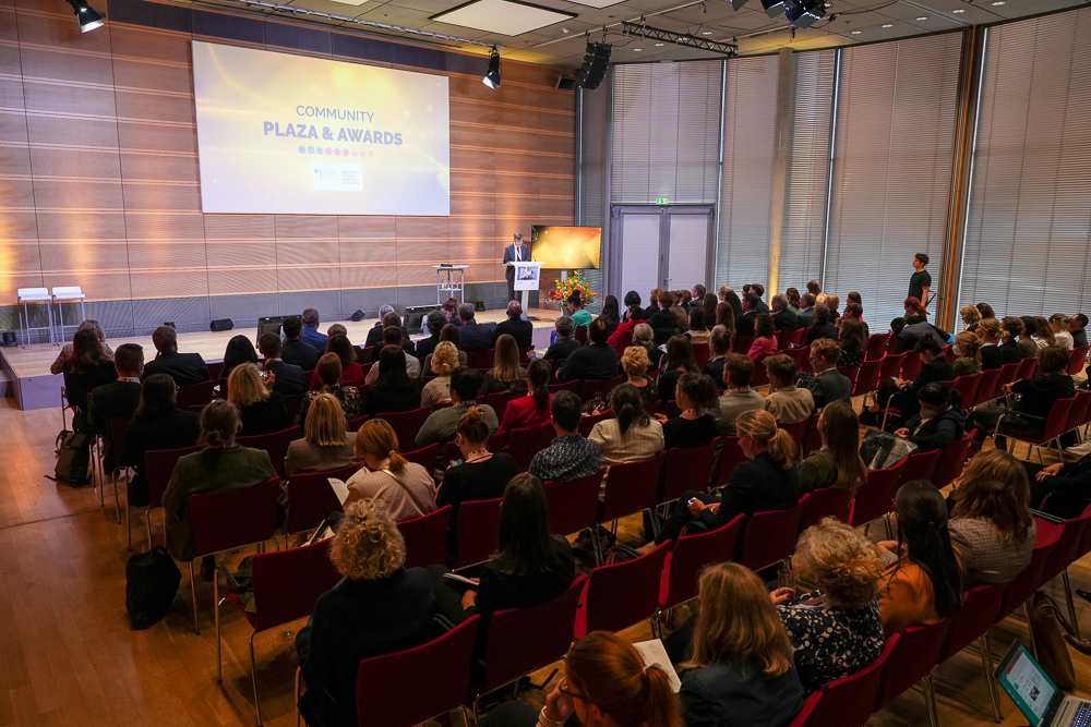 Award ceremony for the International Research Marketing competitions at the “Research in Germany” forum in Berlin, 2022