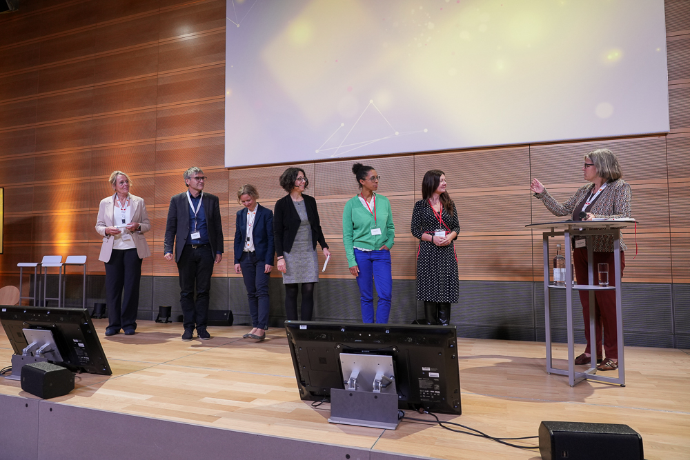 Selection of award winners of the 2019 and 2020 International Research Marketing ideas competitions at the “Research in Germany” forum in 2022.