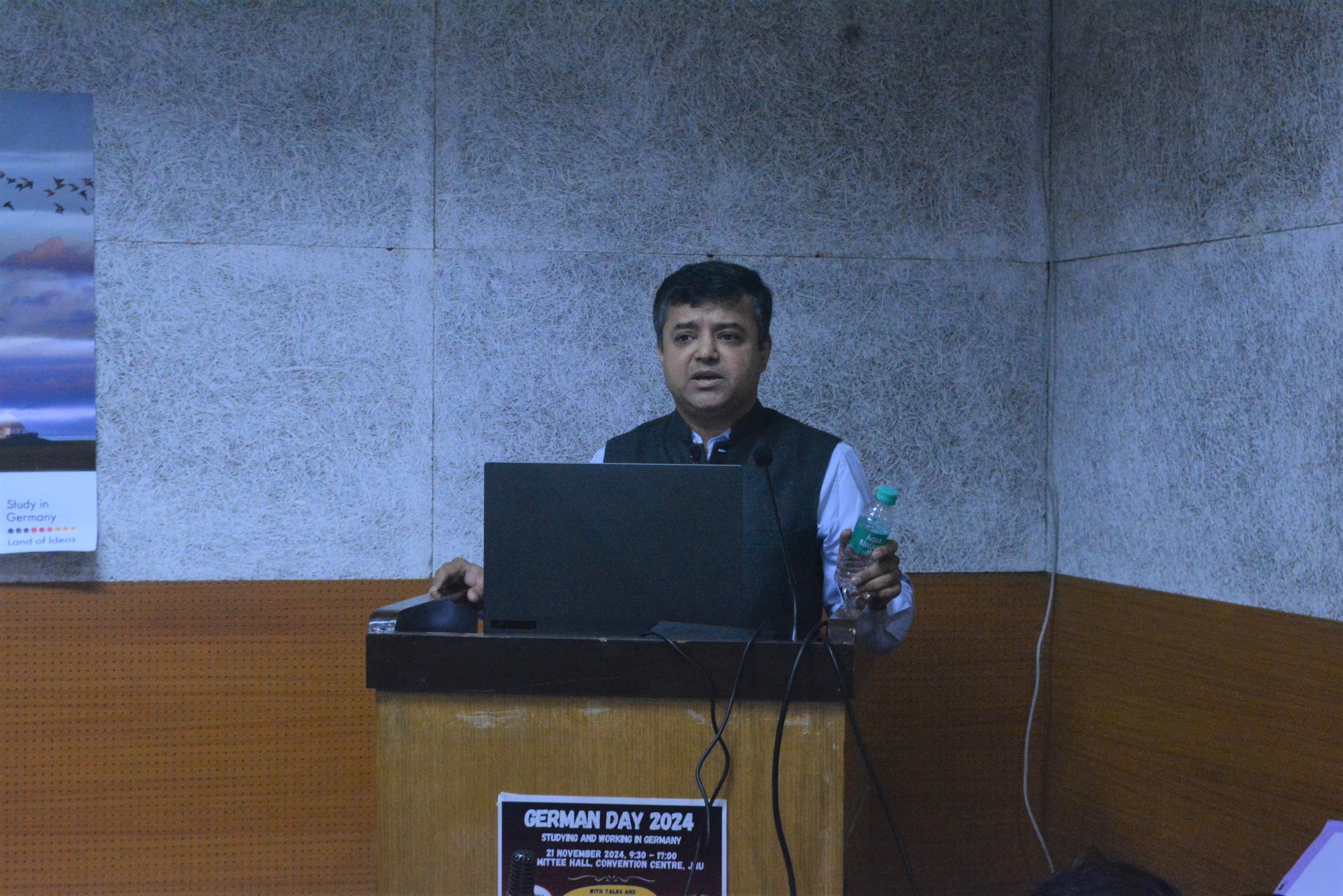 Dr. Vaibhav Agarwal is presenting in front of the participants.