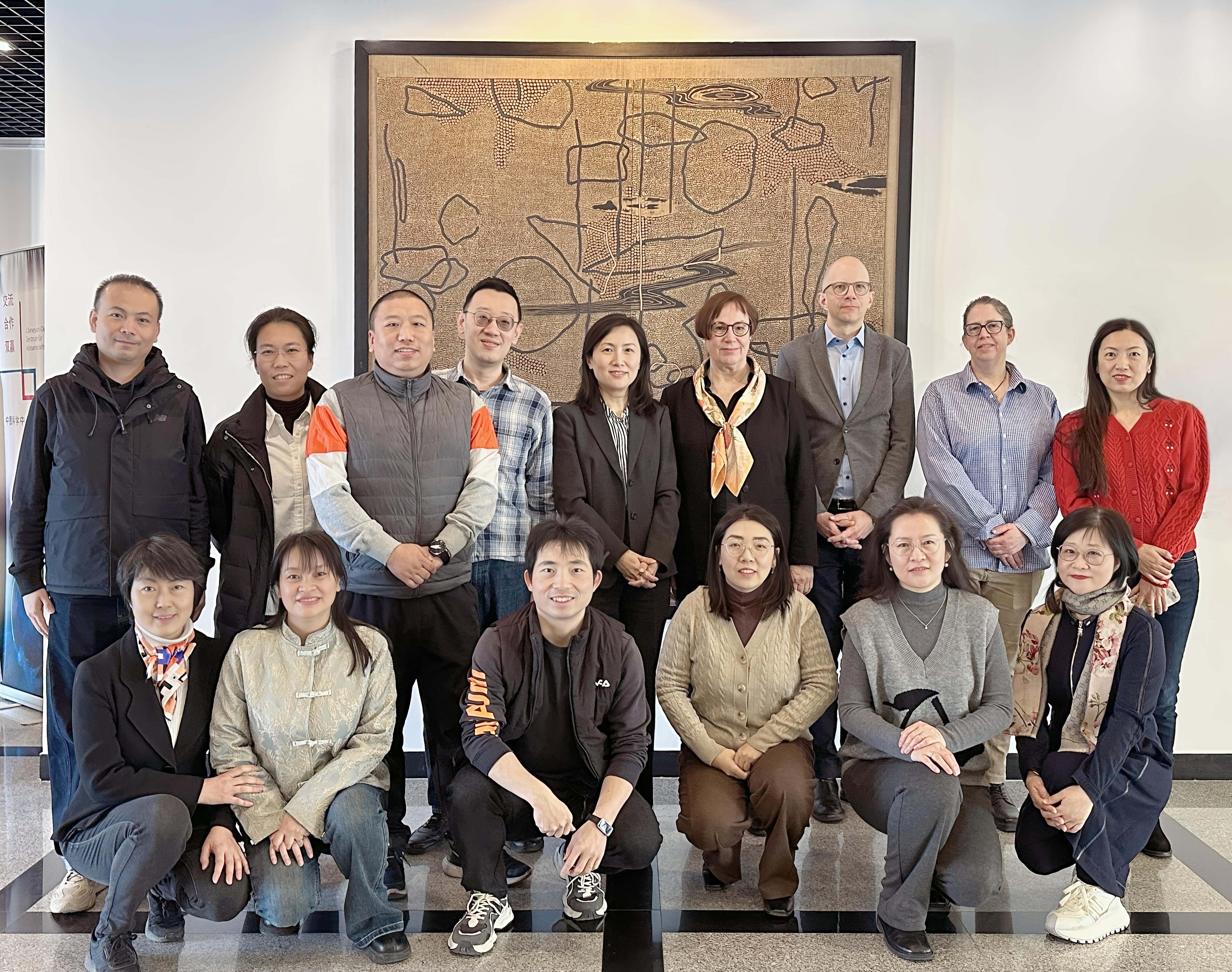 Gruppenbild der Ansprechpersonen des Chinesisch-Deutschen Zentrums für Wissenschaftsförderung Beijing